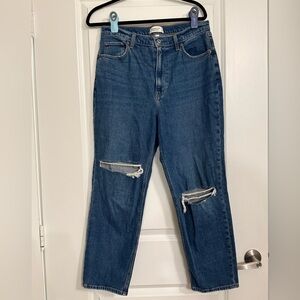 Abercrombie & Fitch Curve Love High Rise Ankle Straight Distressed Jeans Sz 31